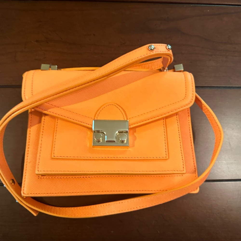 Loeffler Randall purse like new